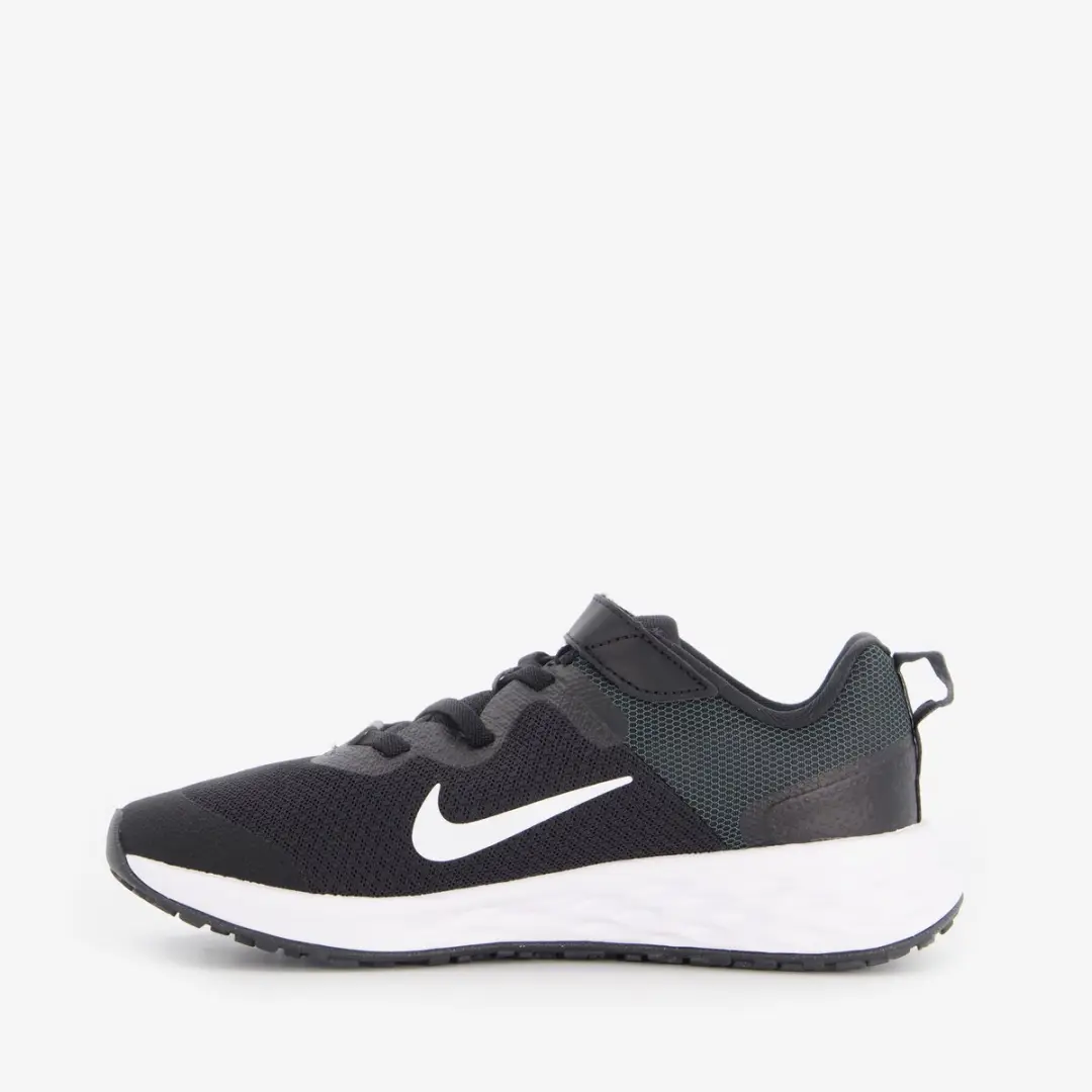 Nike Revolution 6 Sportschoenen - Maat 33 - Zwart/Wit