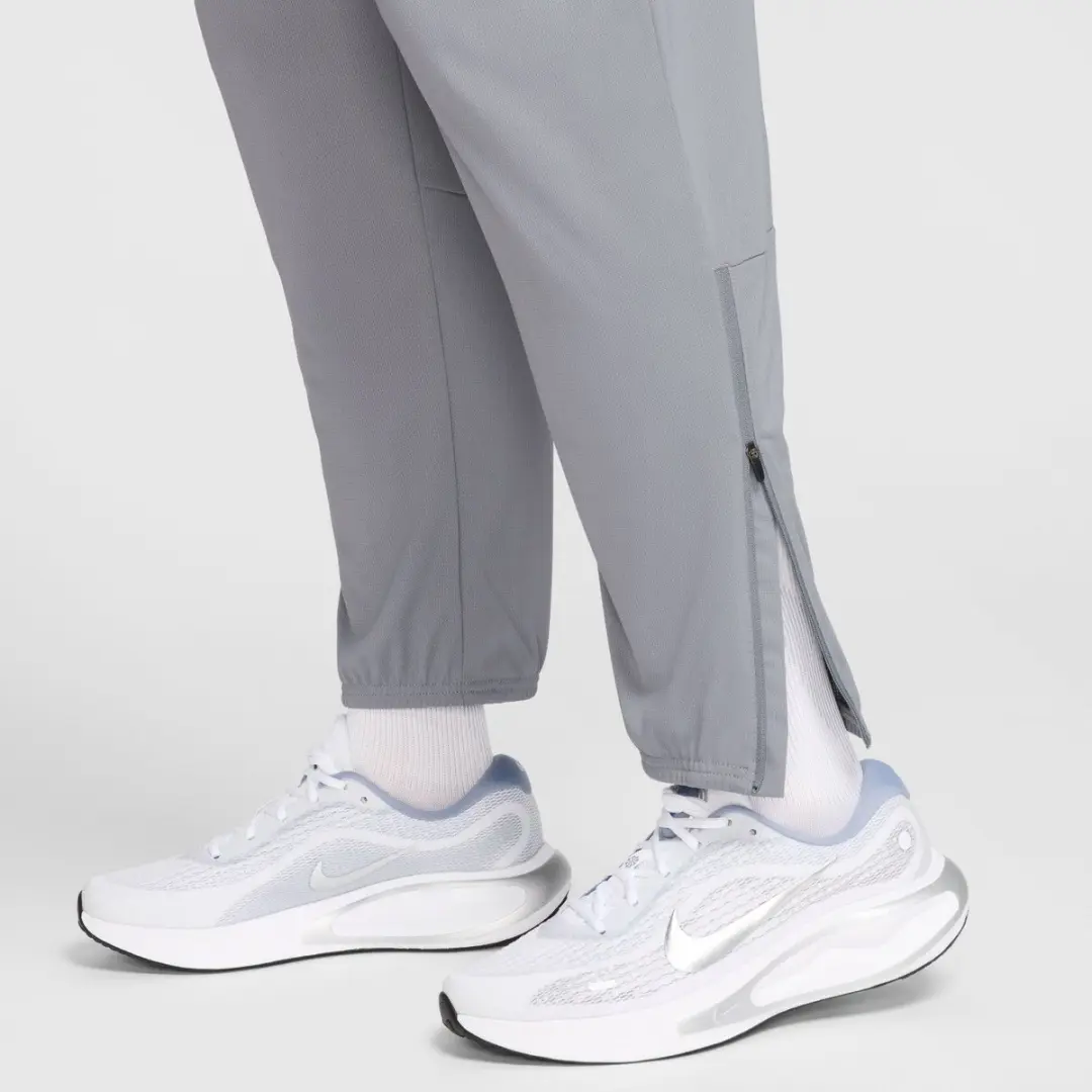Nike Dri-FIT Challenger Trainingsbroek L - Grijs