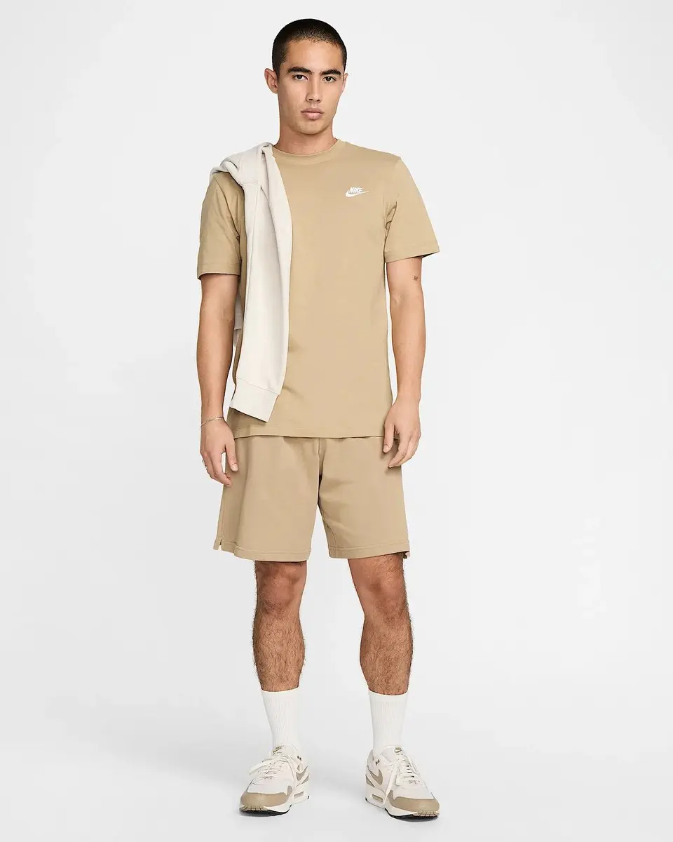 Nike Sportswear Club T-shirt Heren Beige - XXL
