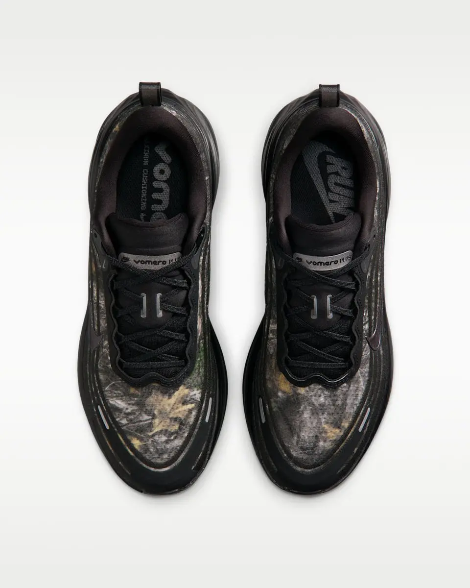 Nike Vomero Plus CM Hardloopschoenen 43 - Zwart