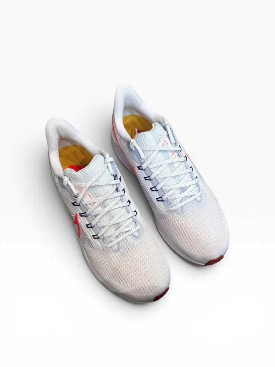 Nike Air Zoom Pegasus 39 Sportschoenen - Wit/Rood - Maat 45.5