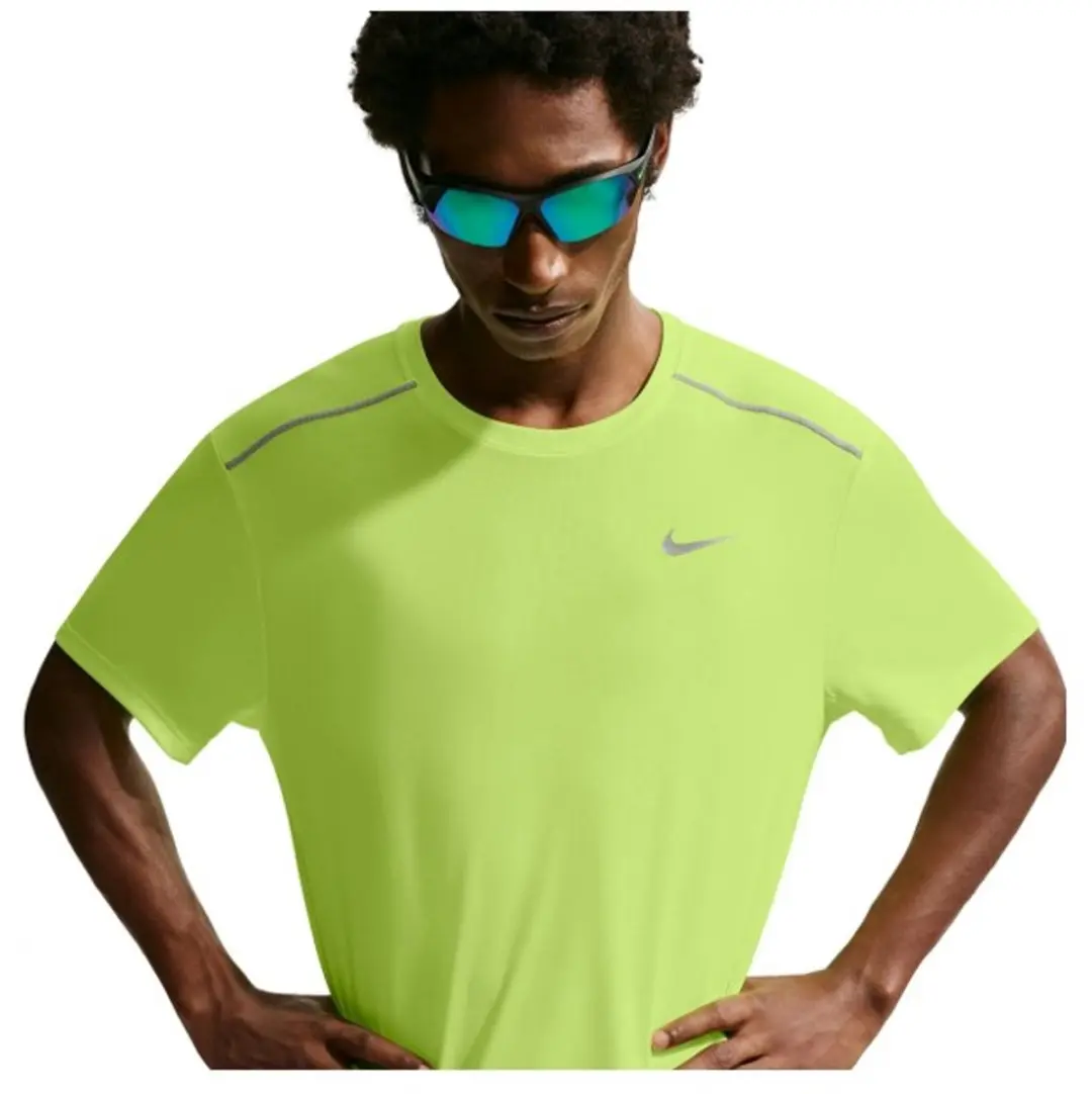 Nike Miler Dri-FIT UV Heren T-shirt - Geel - XL