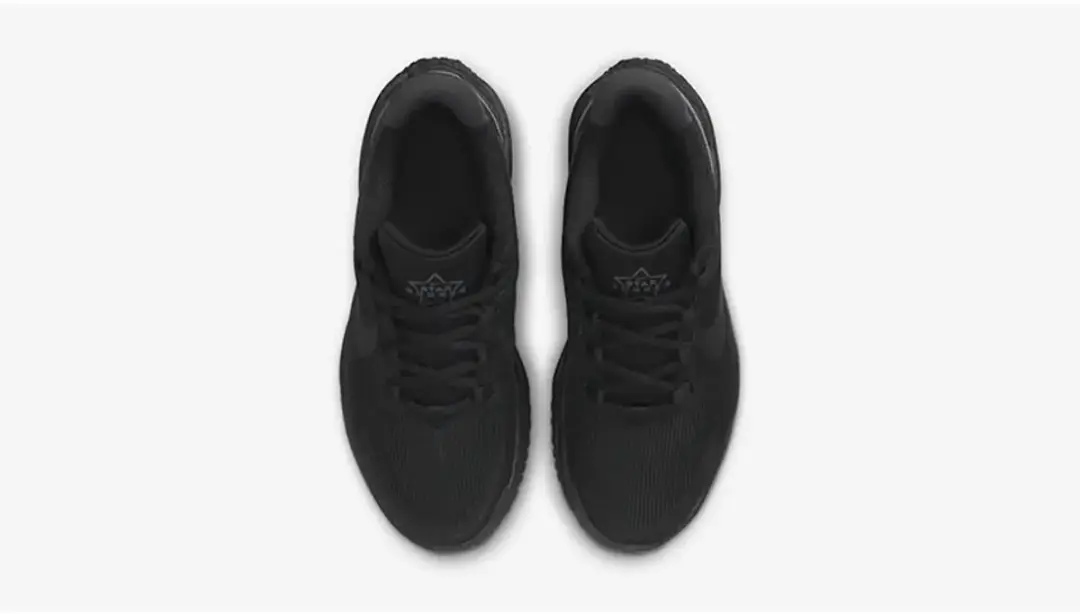 Nike Star Runner 4 NN GS Hardloopschoenen 36.5 - Zwart