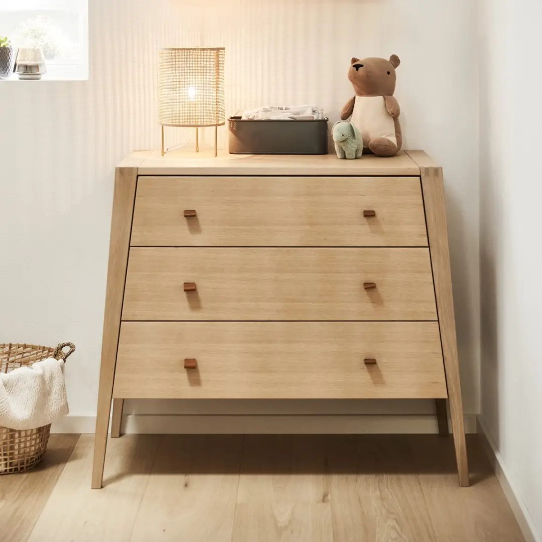 Leander Linea Commode Oak