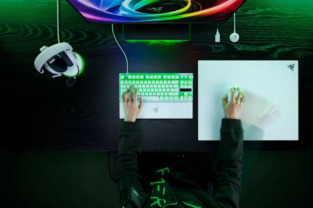 Razer Atlas Pro Premium Muismat RZ02-05760100-R3M1 - 500x400mm - Wit