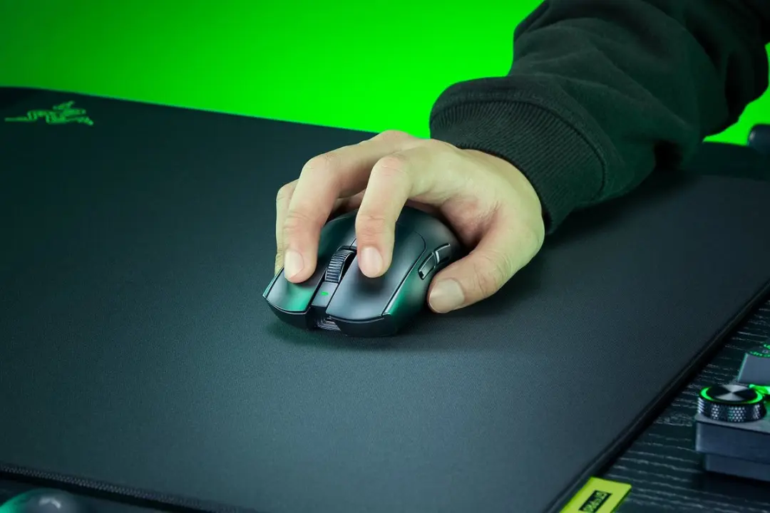 Razer Viper V4 Pro RZ01-05630100-R3G1 Gaming Muis - Draadloos - Zwart - afbeelding 6 van 6