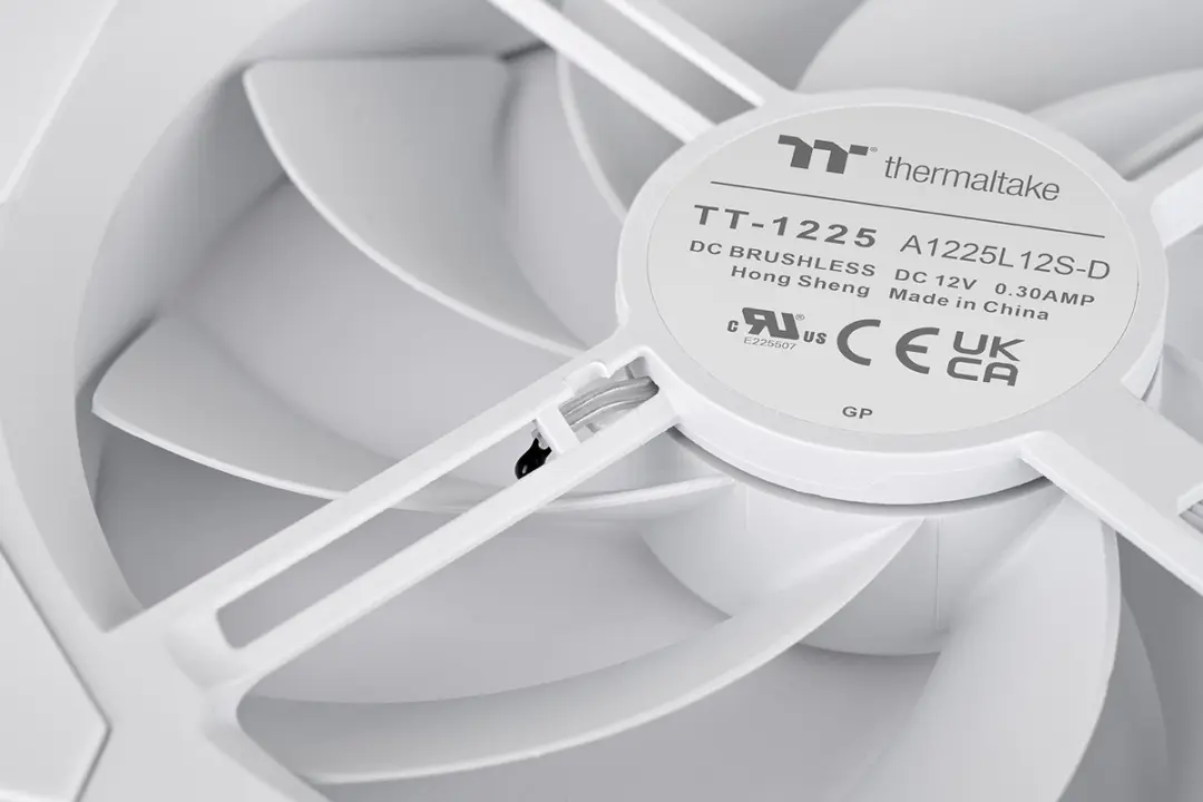 Thermaltake TS120 EX RGB Ventilator Koeler 3x120mm Wit