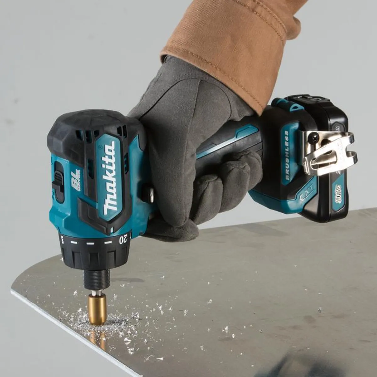 Makita DF032DZJ Boormachine 12V - 21 standen