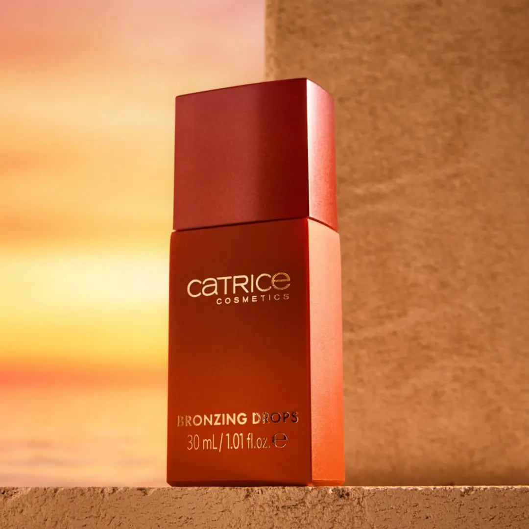 Catrice Midnight Sun Bronzing Chasing the Sunshine 30ml - Bruin