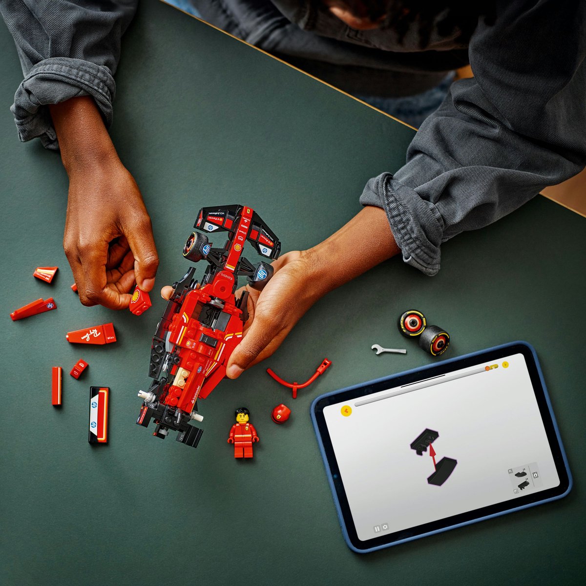 LEGO Speed Champions Ferrari SF-24 F1 Racewagen Set - 77242