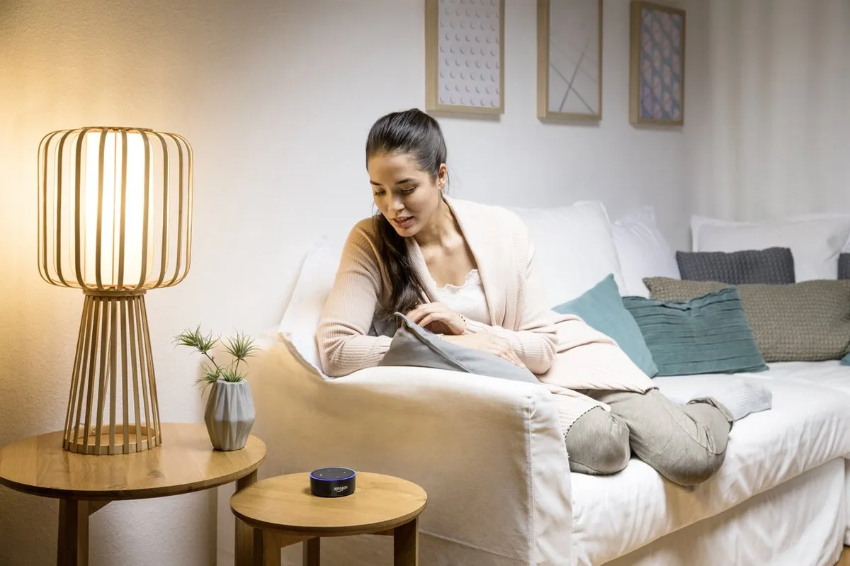 LEDVANCE Slimme LED Lamp E27 9W Warm Wit 2700K ZigBee