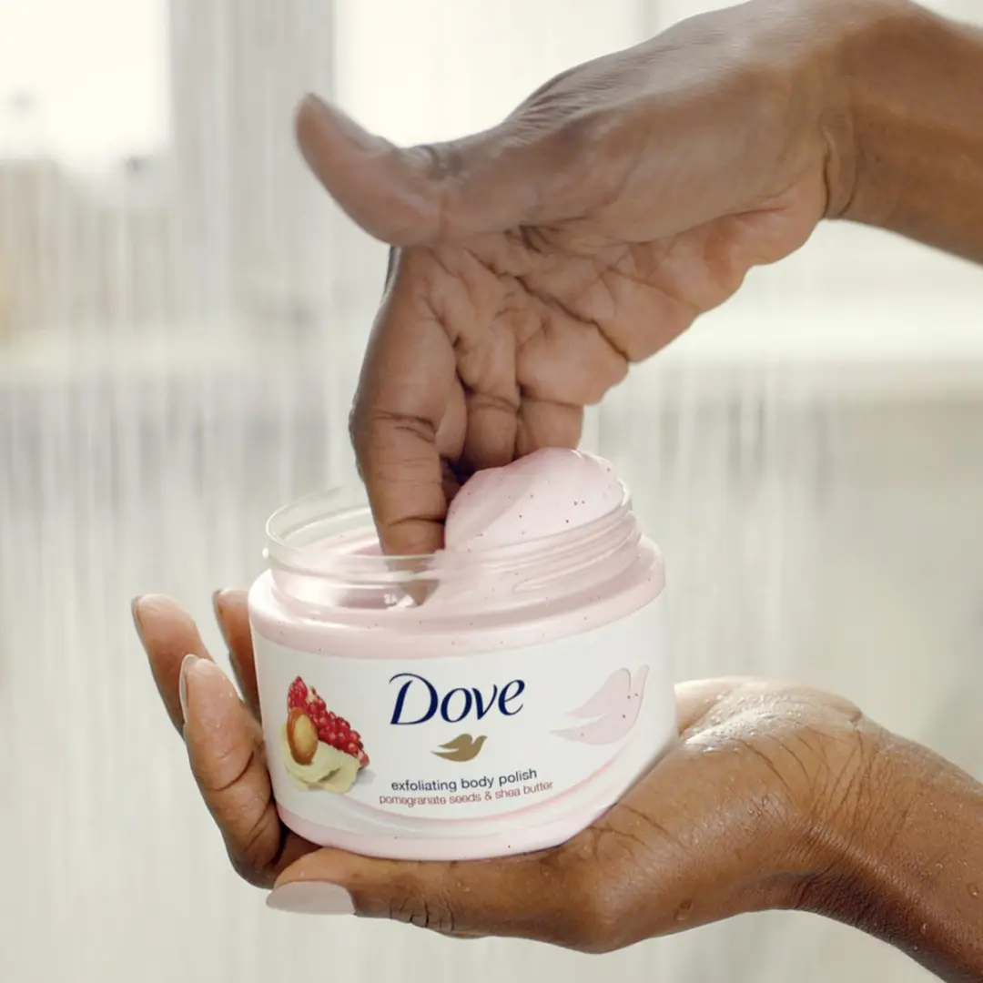 Dove Body Scrub Shea Butter 225ml