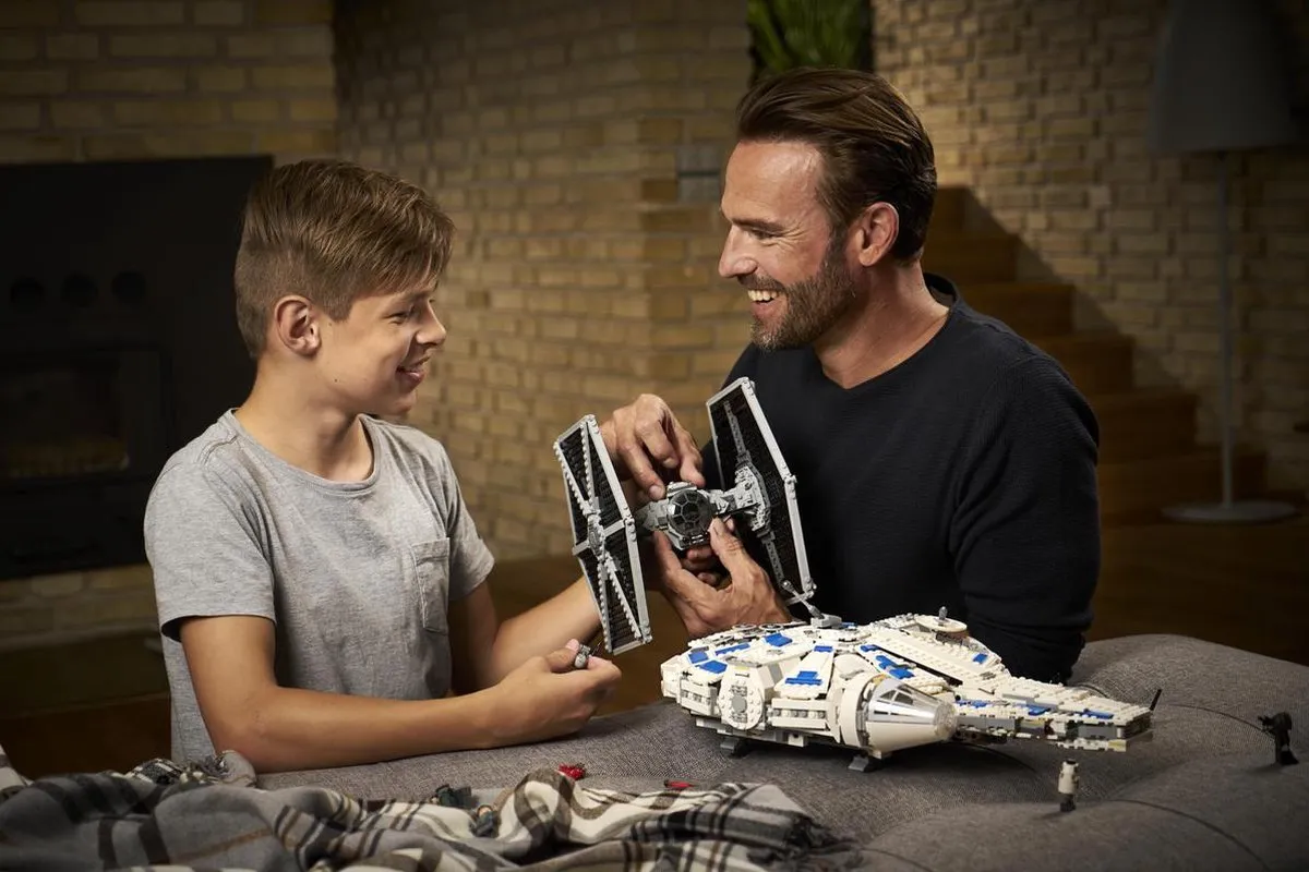 LEGO Star Wars Imperial TIE Fighter 75211 - 519 Stukken - afbeelding 6 van 6