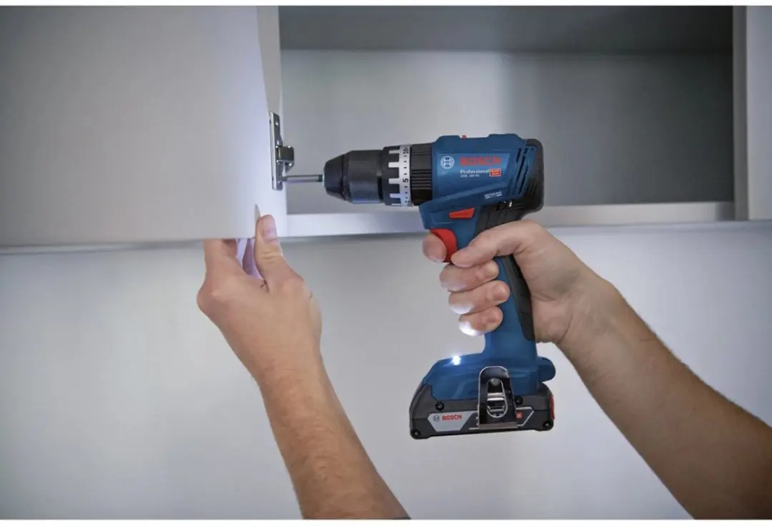 Bosch GSB 18V-45 Schroefmachine - 45 Nm - 2x 2000mAh