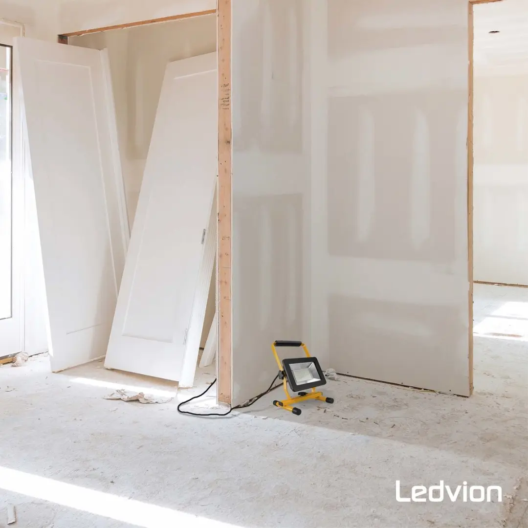 LEDVION Bouwlamp IP65 50W 6000L - 2 Stuks - Geel