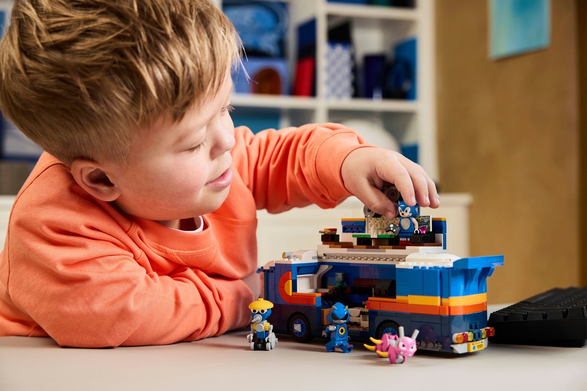 LEGO® Sonic the Hedgehog™ Team Sonic Commandotruck - 77006