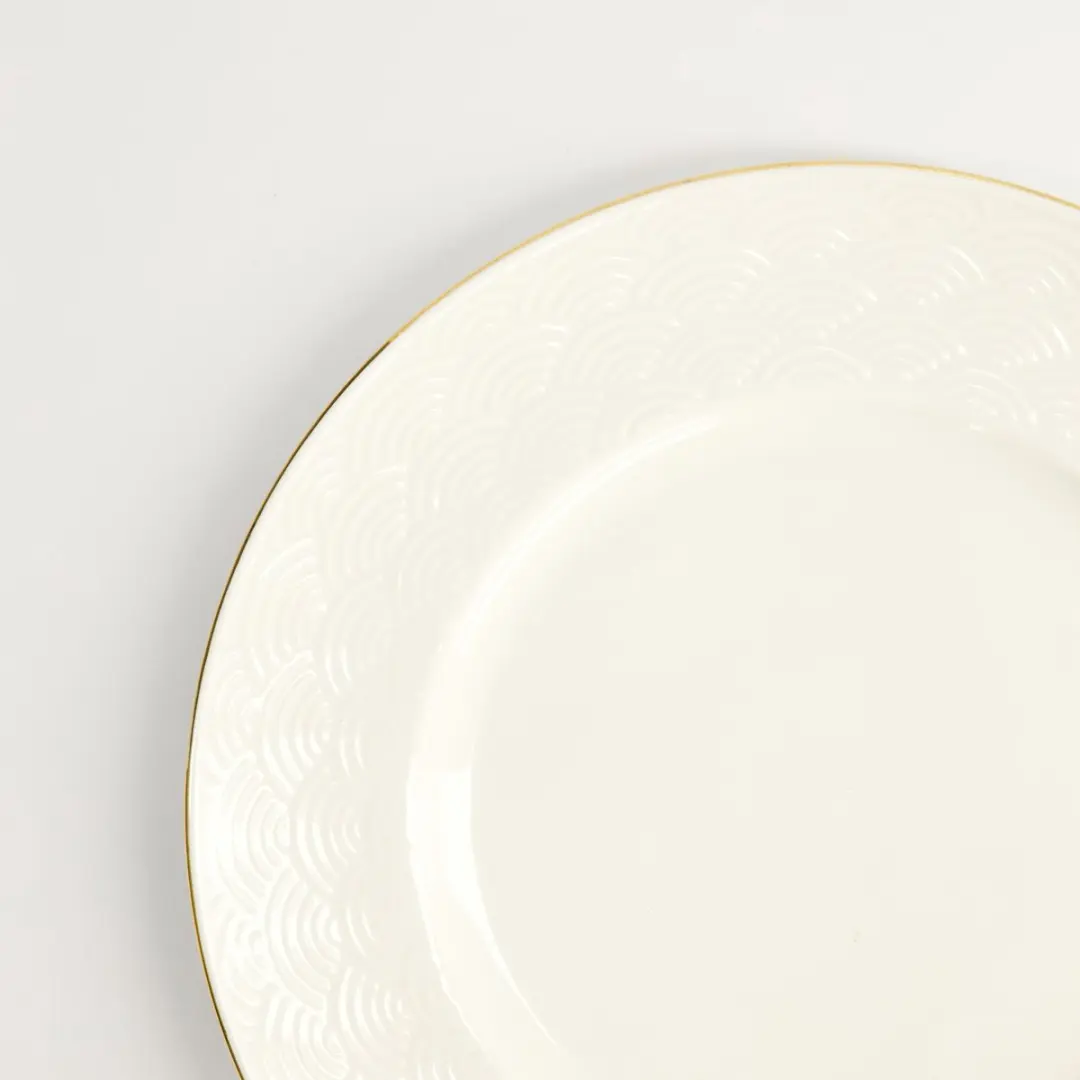 Tokyo Design Studio Nippon White Gold Rim Bord Wave 23cm - Wit/Gouden Rand