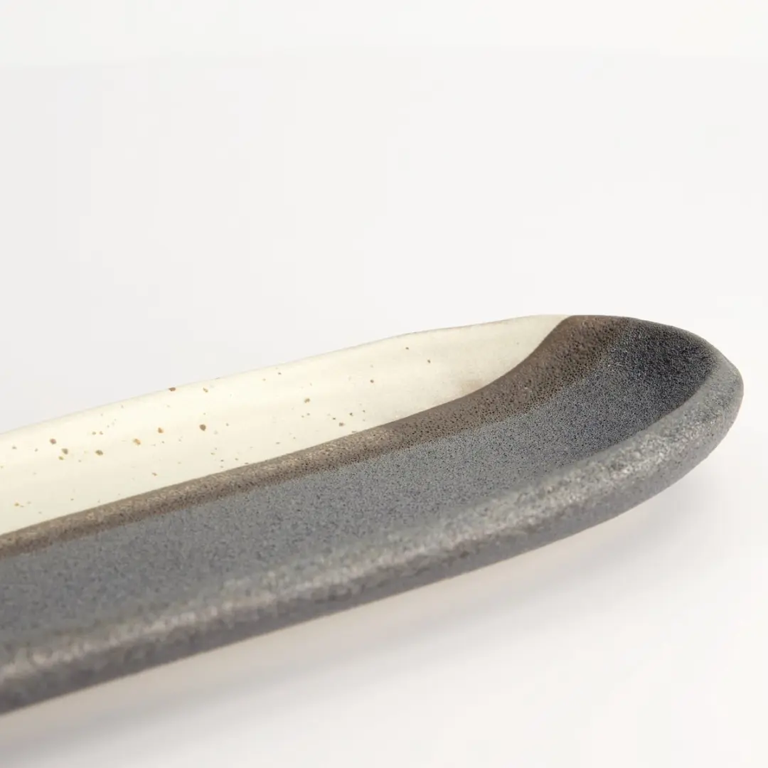 Tokyo Design Studio Mino Craft Ovaal Bord - 34,5 x 10,8 x 2,5cm - Zwart/Bruin