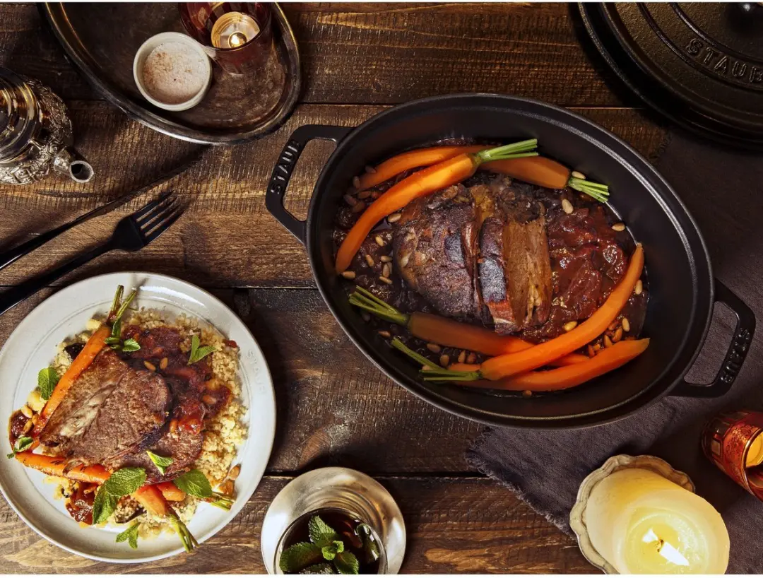 Staub Braadpan Ovaal Zwart - ø 33 cm / 6.7L