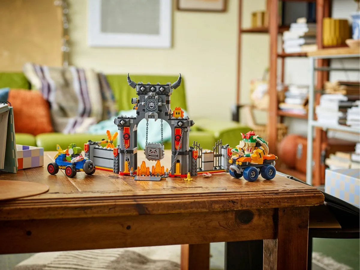 LEGO Super Mario Mario Kart Bowsers Kasteel 72039 - 1068 Stukken