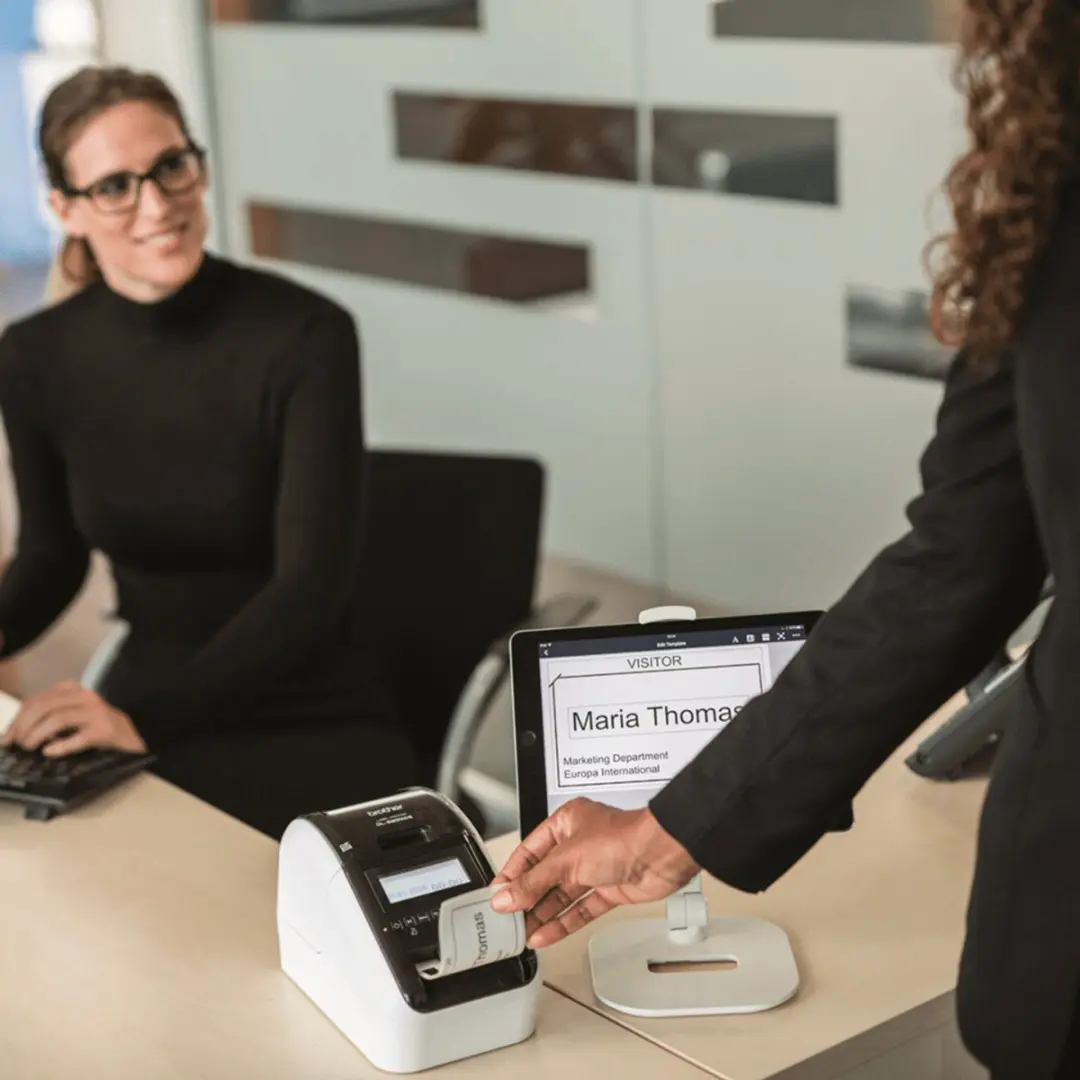 Brother QL-820NWB Labelprinter - Direct Thermisch - 300x600 DPI - Bedraad/WiFi/Bluetooth - Zwart/Wit