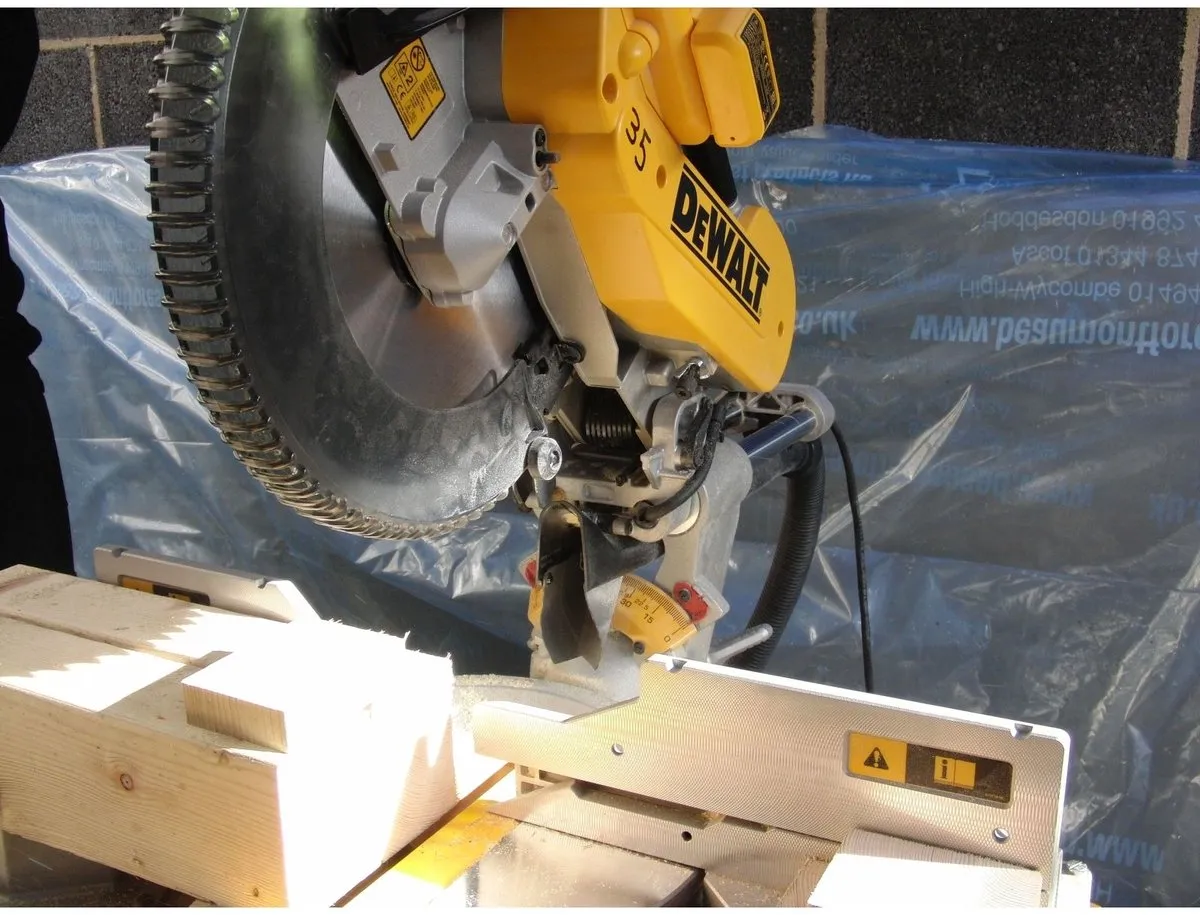 DeWalt DWS780 Afkortzaag
