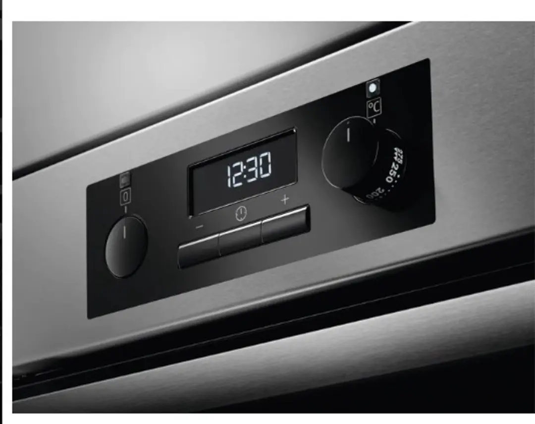 AEG BEB331110M 6000 SurroundCook Oven - 71L - Roestvrijstaal