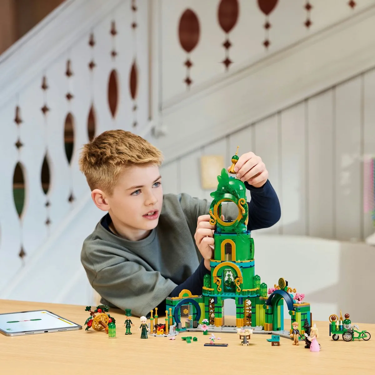 LEGO Wicked Welkom in Emerald City 75684 - 945 Stukken