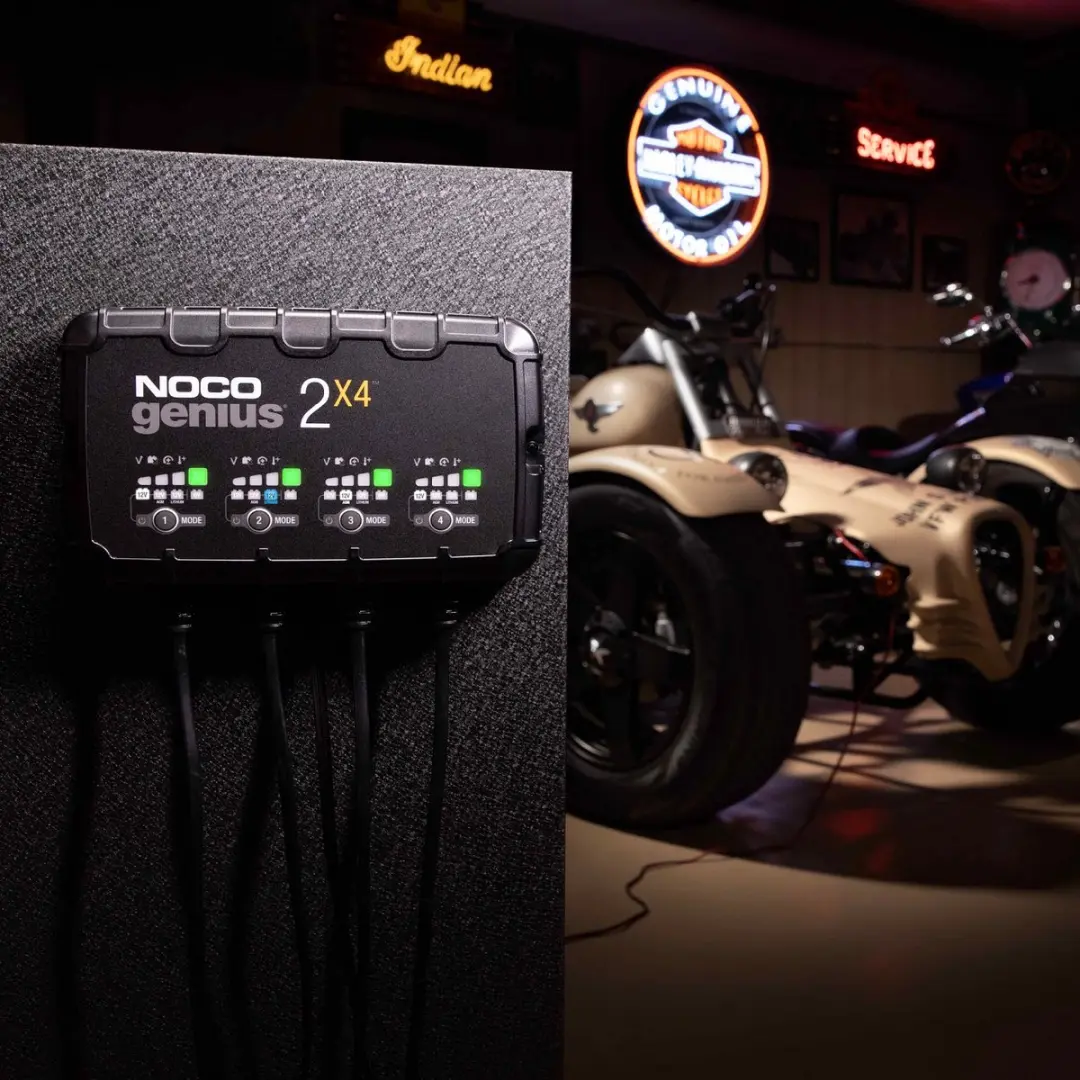 NOCO Genius 2X4 Acculader 8A - 6V & 12V