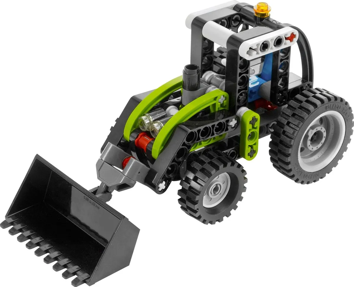 LEGO Technic Tractor 8260