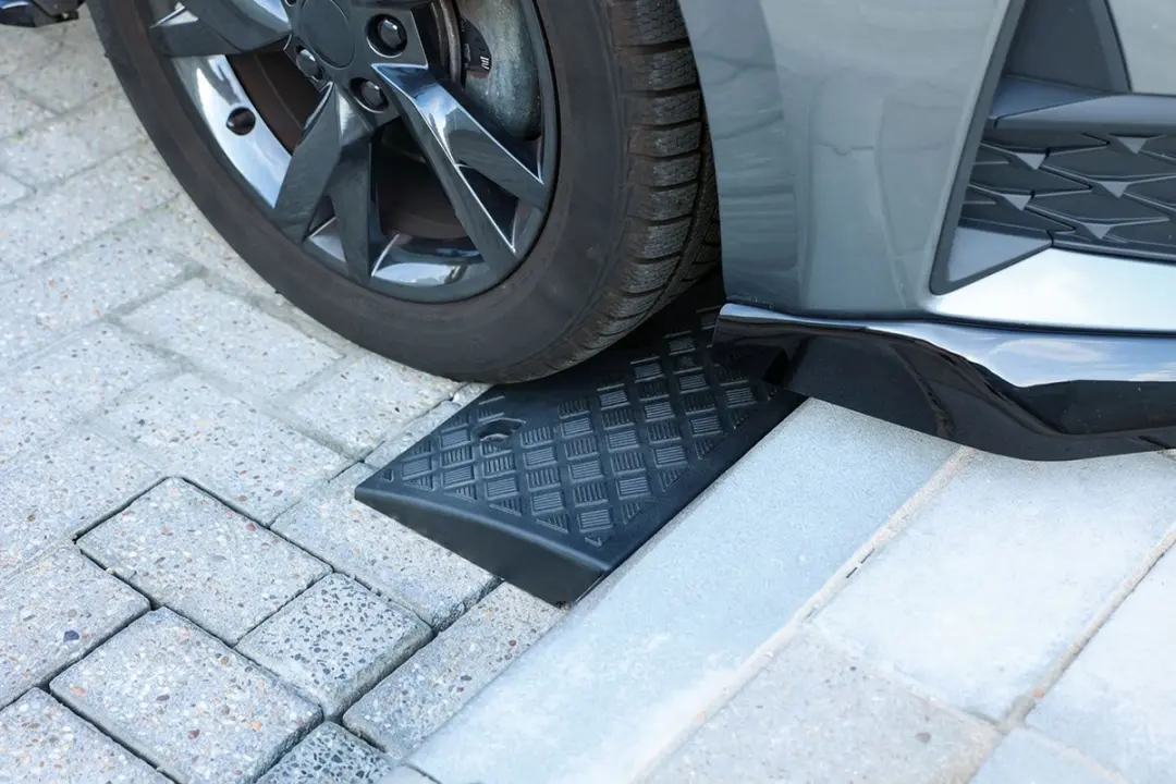 Carpoint Oprijblokken 50x27x7cm - 2 Stuks Zwart
