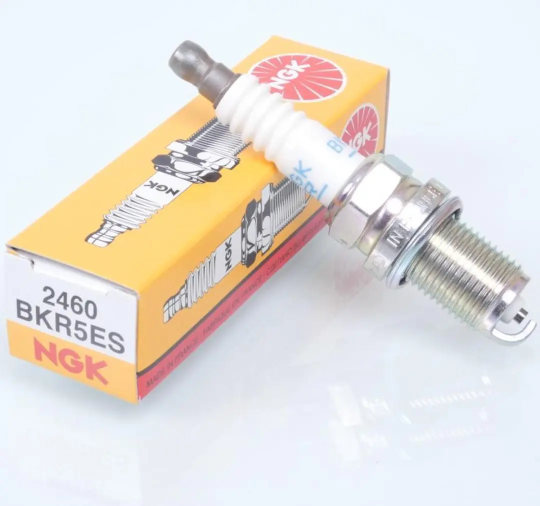 NGK Bougie BKR5ES