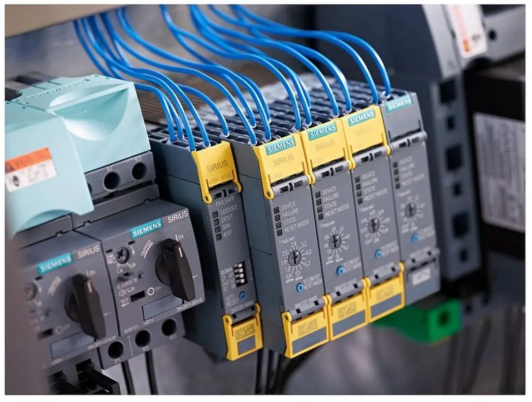 Siemens Apparaatconnector Type 2 7-polig 22,5mm