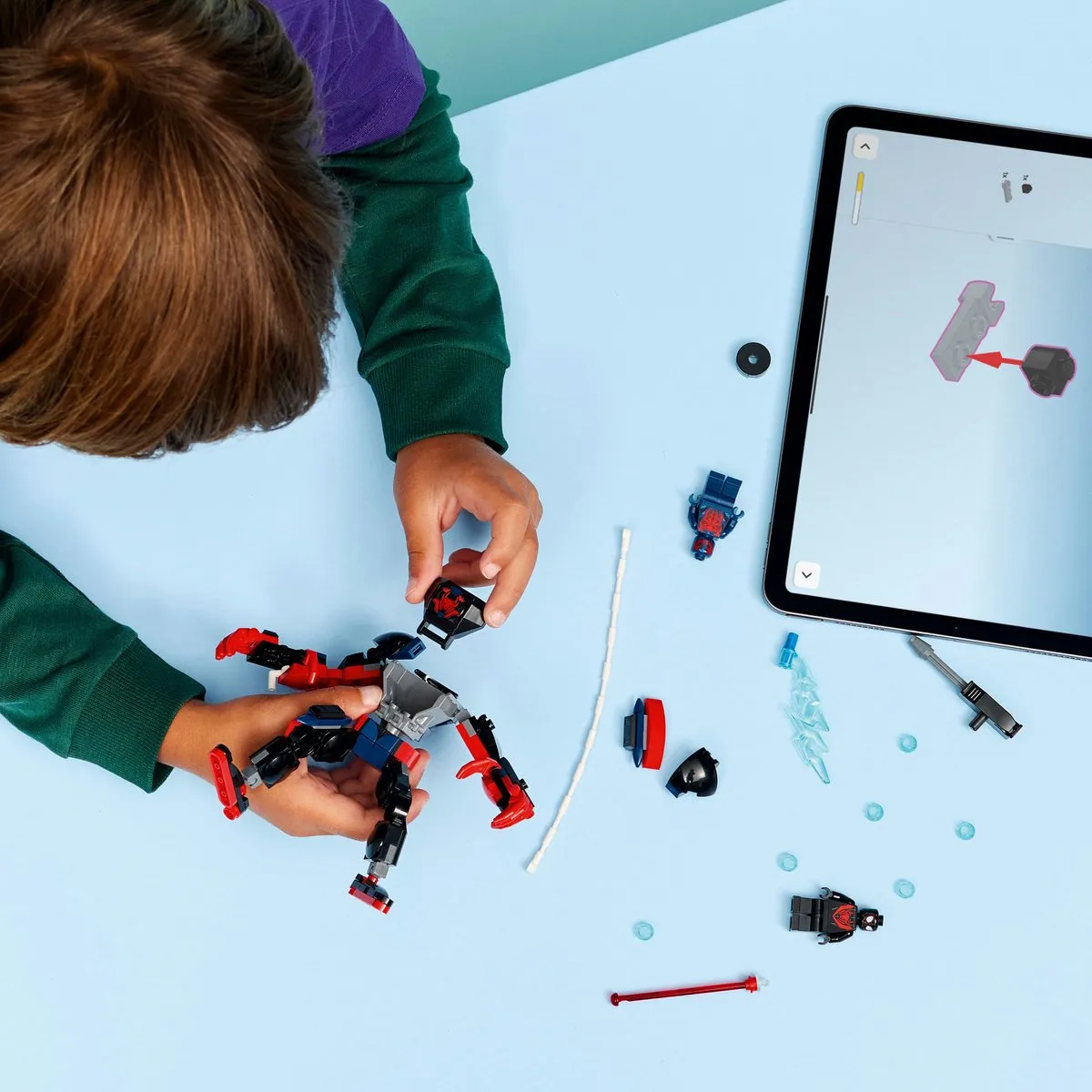 LEGO Marvel Miles Morales Mecha vs. Spider-Man 2099 76337 - Bouwpakket - 135 Stukken