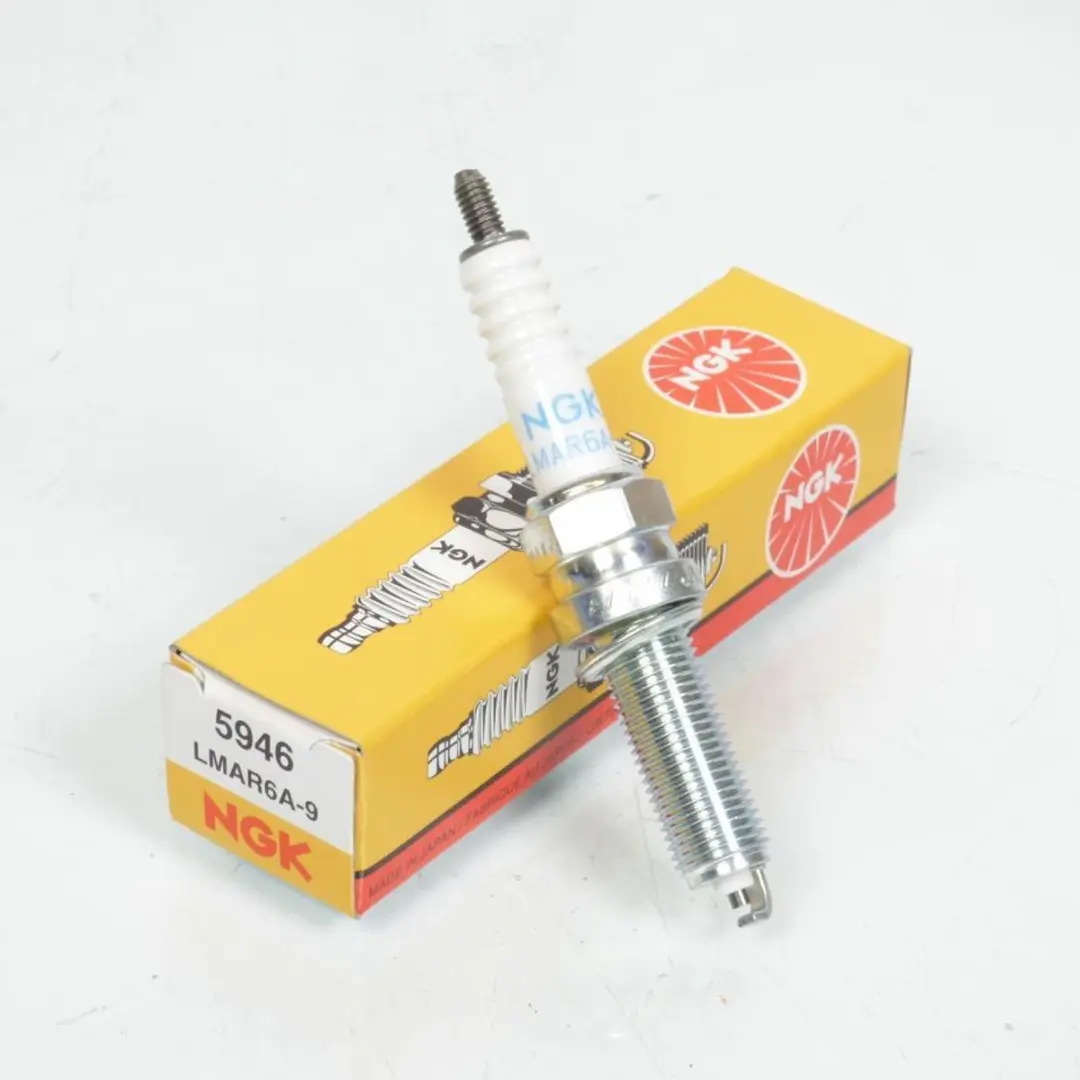 NGK LMAR6A-9 Bougie - Zilver