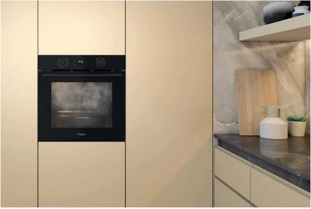 Whirlpool OMK58RU0B Oven 71L - 3300W - Zwart