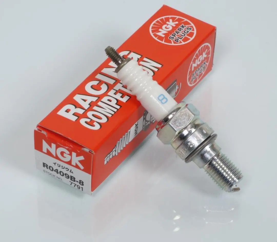 NGK R0409B-8 Bougie - Wit