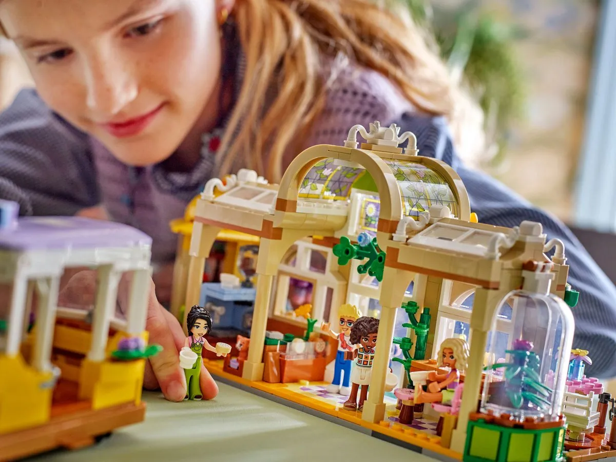 LEGO Friends Plantencafé en Bloemenwinkel 42671 - 1138 Stukken - afbeelding 6 van 6
