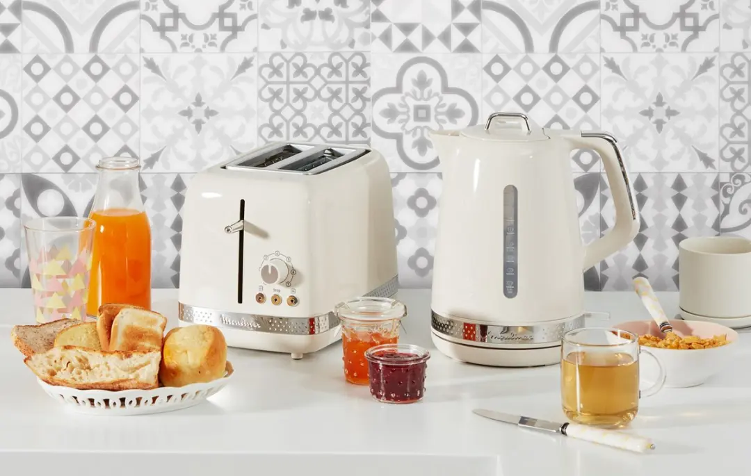 Moulinex FG381A10 Drip Koffiemachine - 15 Kopjes - Ivoor
