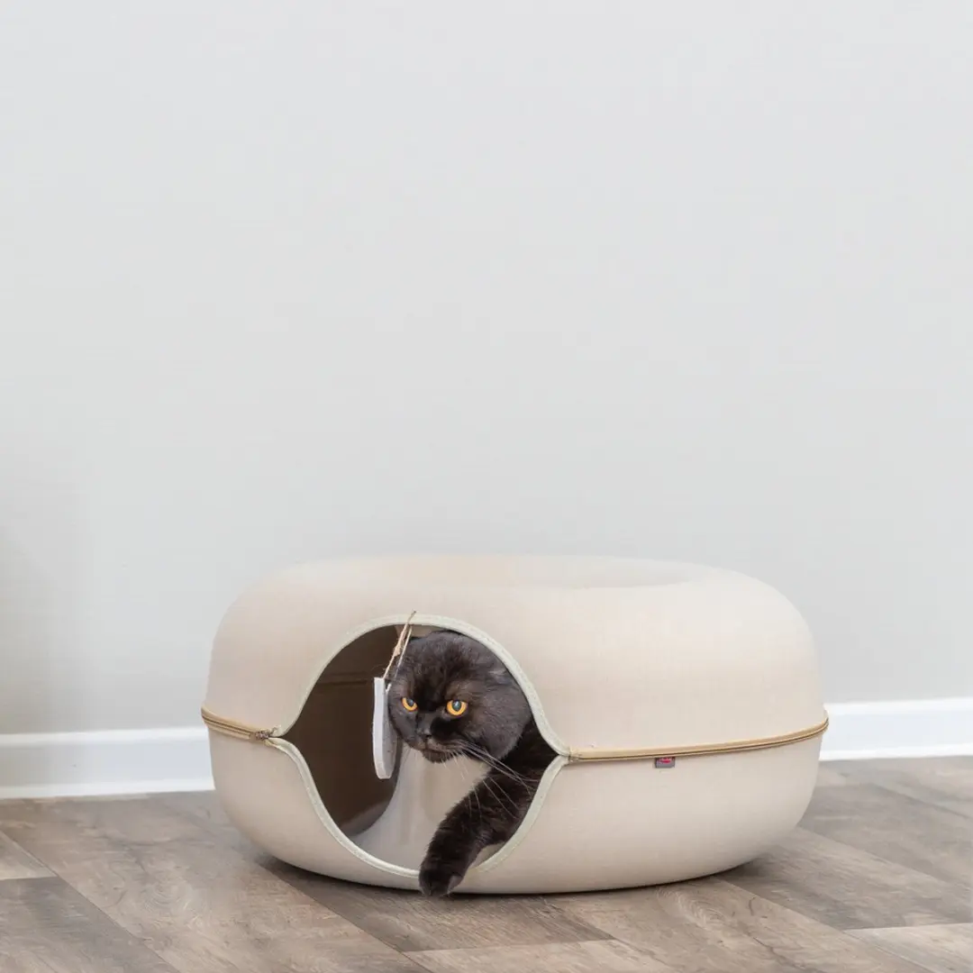 Trixie Speeldonut Vilt - Beige 60x60cm - afbeelding 6 van 6