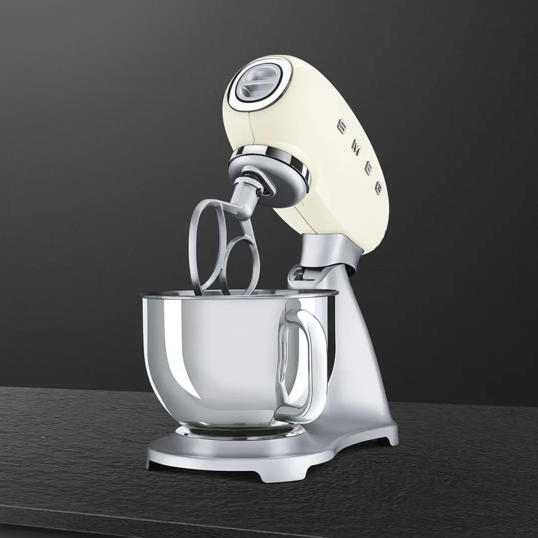 Smeg SMF02CREU Keukenmachine 800W - Crème