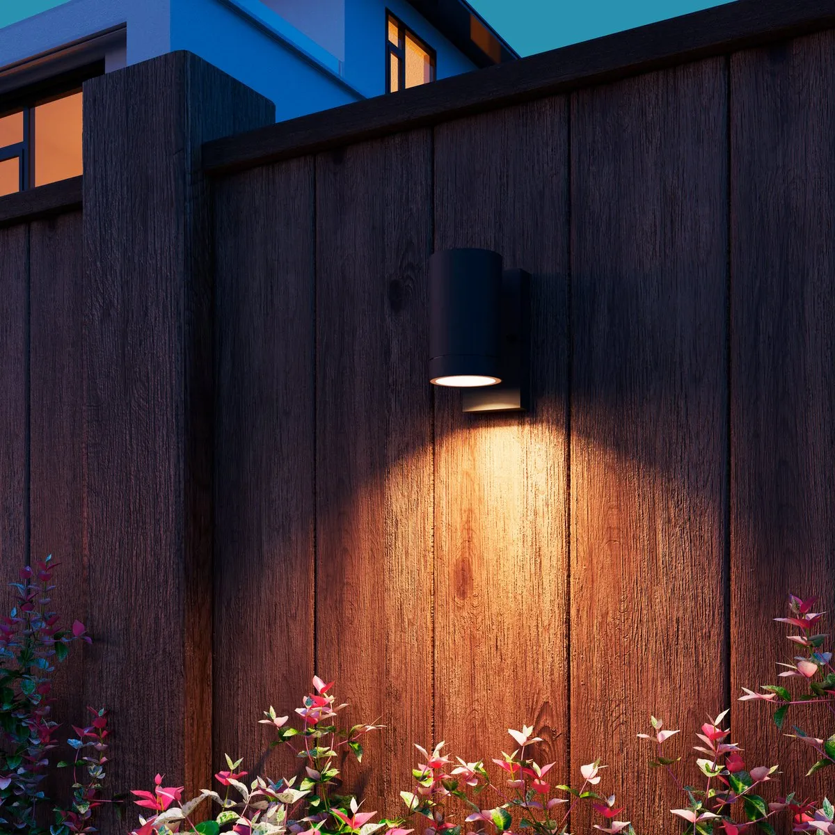 Calex Alba Wandlamp GU10 Zwart - Buitenlamp met dag/nachtsensor