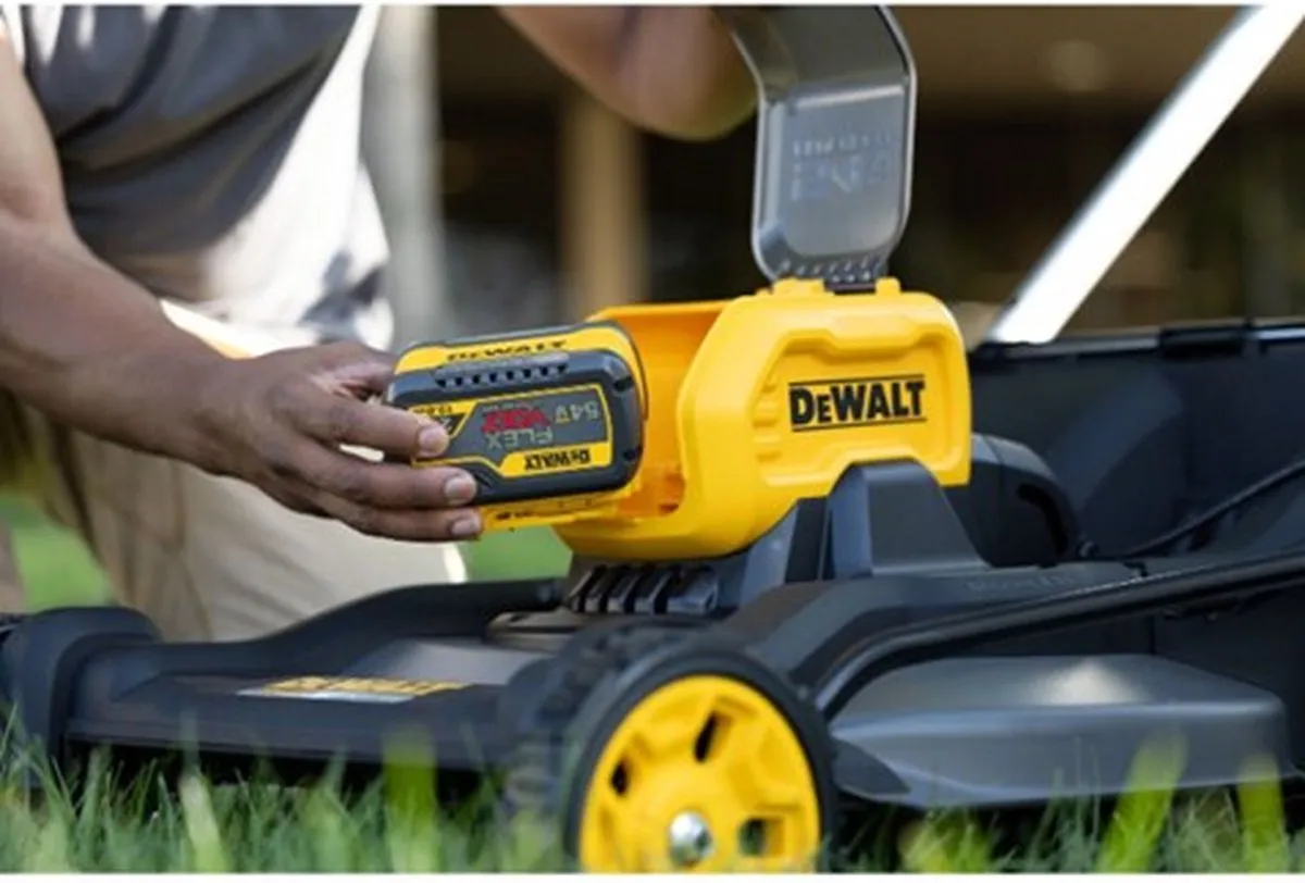 DeWalt DCMWSP550N Grasmaaier 53cm - 67L - 54V FlexVolt