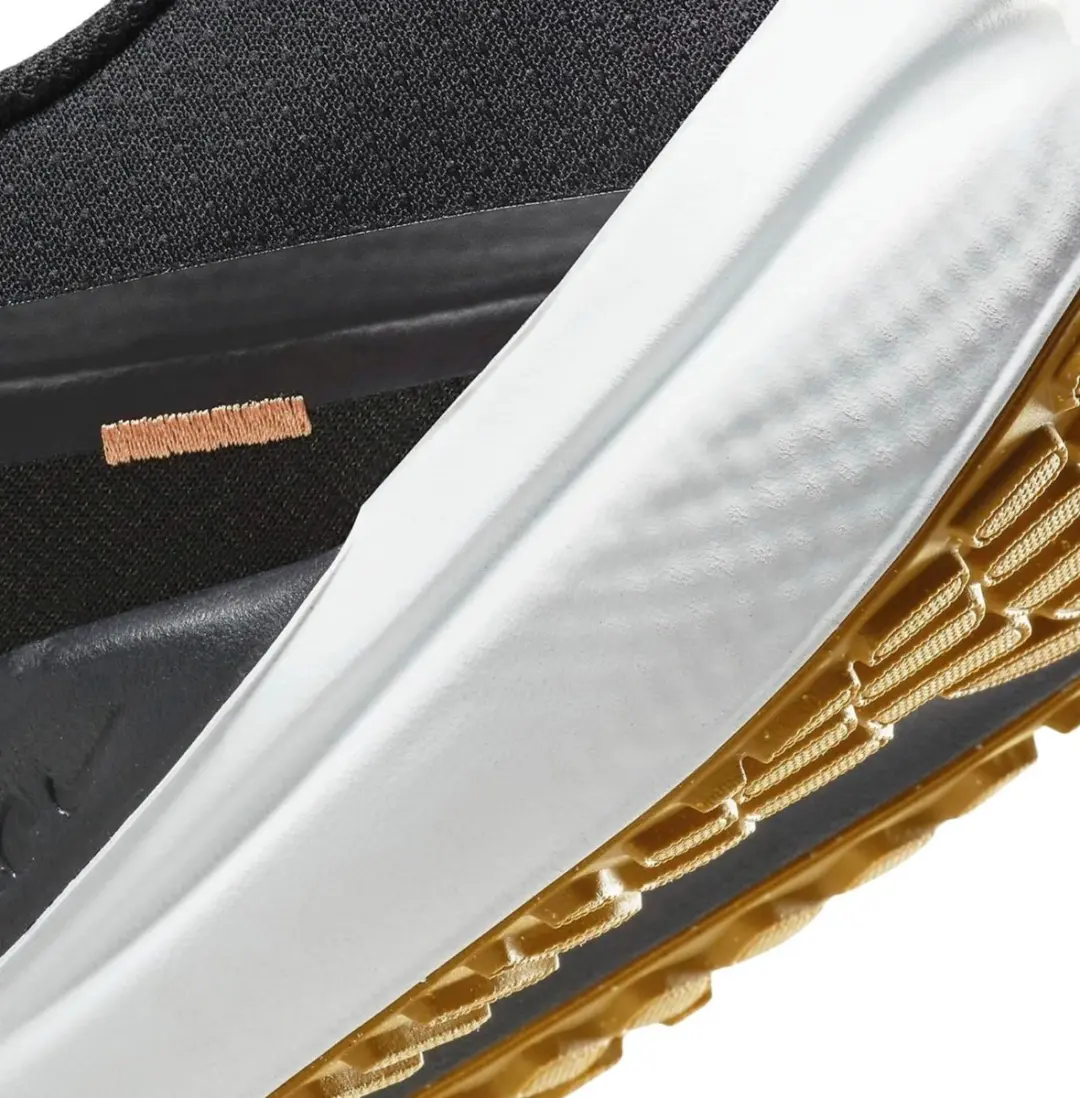 Nike Winflo 10 Sportschoenen DV4022-009 - Maat 45.5 - Zwart/Geel/Wit