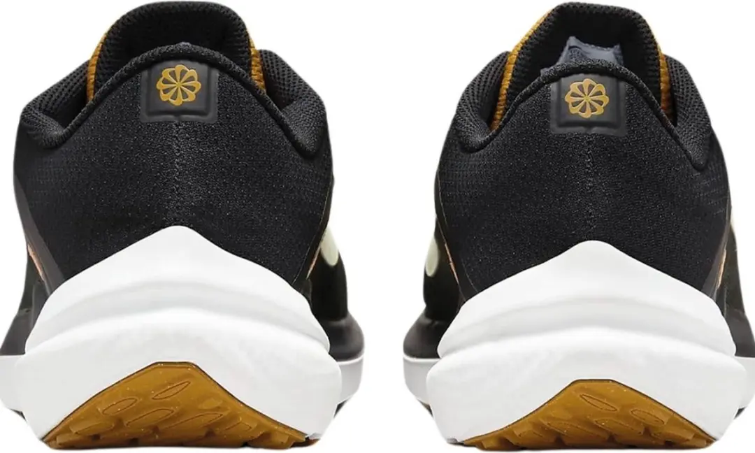Nike Winflo 10 Sportschoenen DV4022-009 - Maat 45.5 - Zwart/Geel/Wit