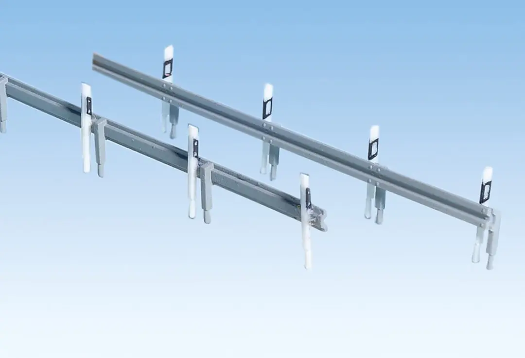 Noch Vangrail & Reflectorpalen Schaal H0 - Grijs/Zilver