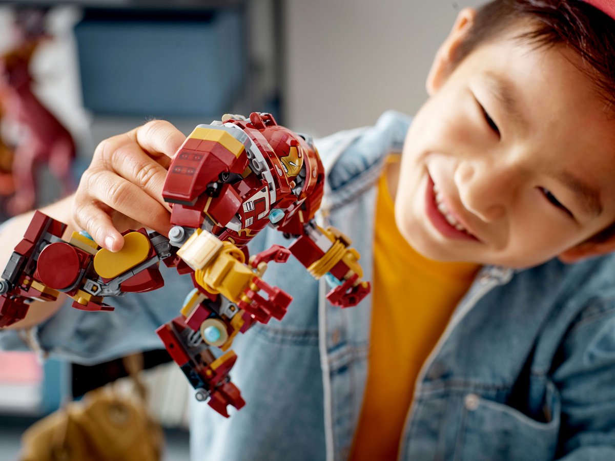 LEGO Marvel De Hulkbuster: De slag om Wakanda Set - 76247