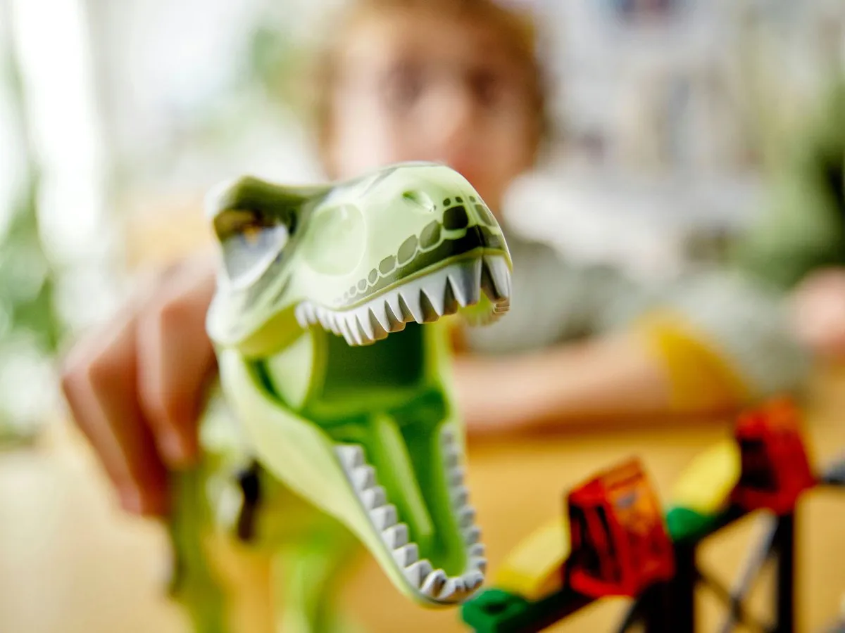 LEGO Jurassic World T.Rex Ontsnapping 76944 - Veelkleurig