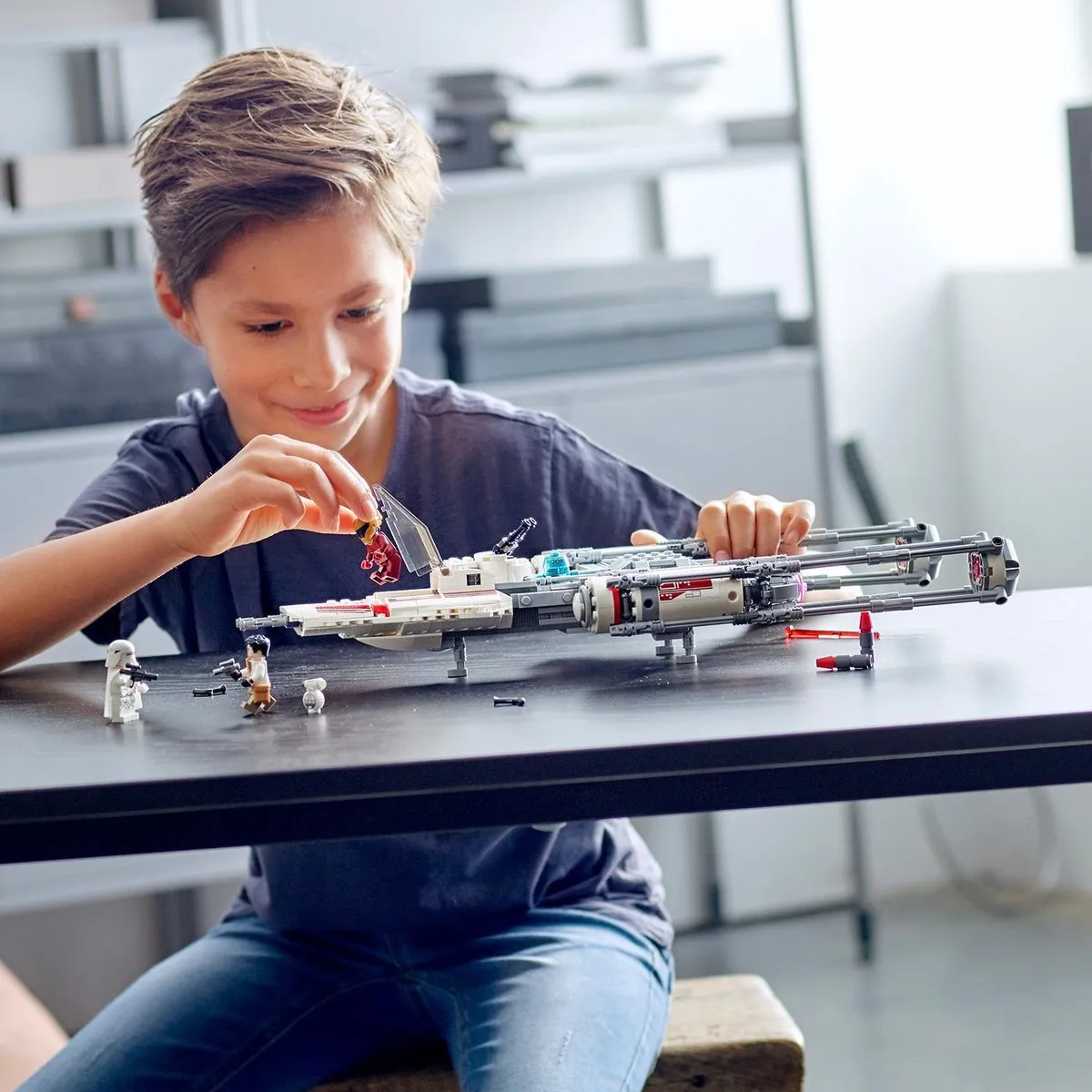 LEGO Star Wars Resistance Y-Wing Starfighter 75249 - 578 Stukken - afbeelding 6 van 6