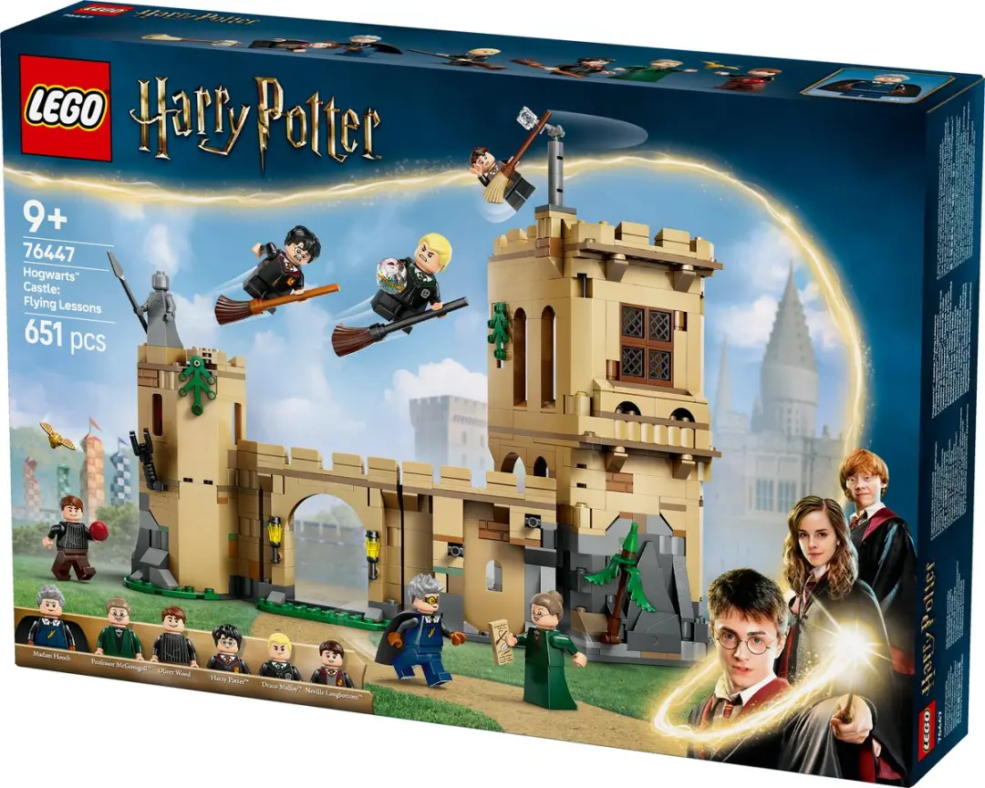 LEGO Harry Potter Kasteel Zweinstein 76447 - 651 Stukken - 7 Minifiguren